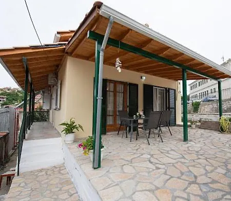 Christos Appartments * Lazaráta